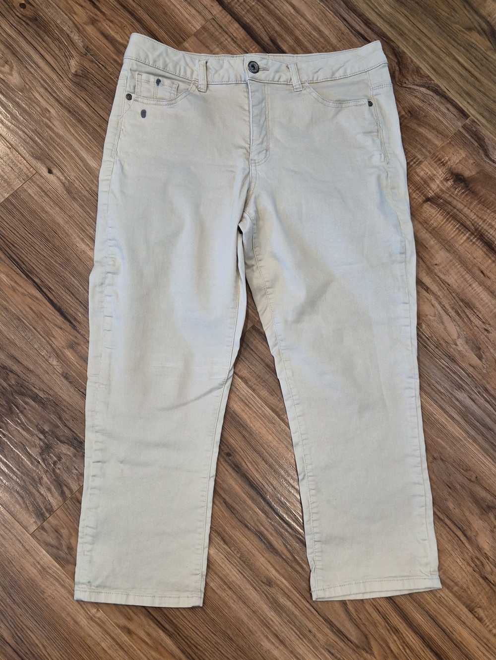 💥💙 Santana Jeans - Light Beige Cropped Pants